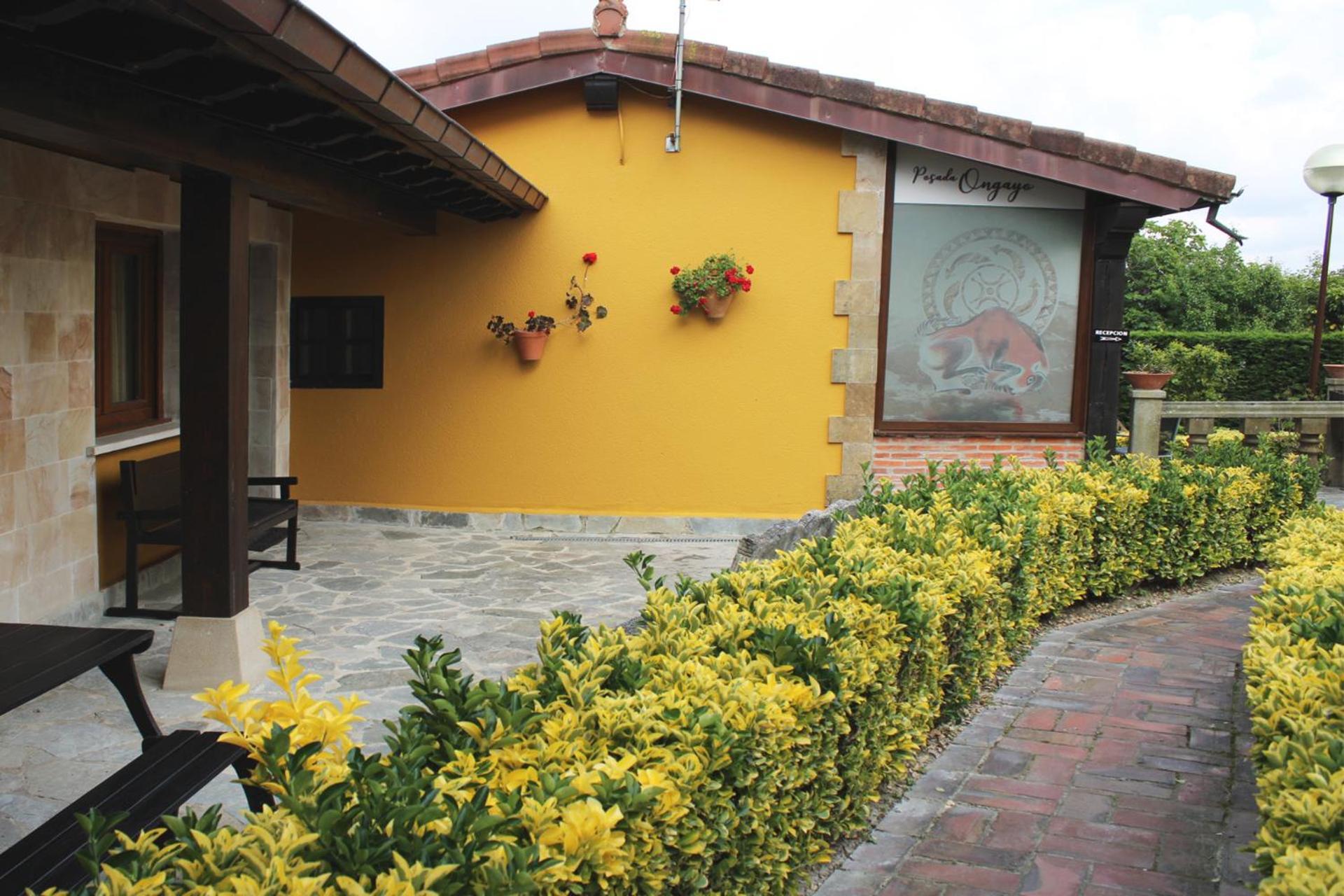 Posada De Ongayo Суансес Экстерьер фото